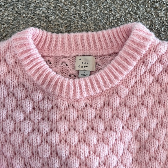 Pink crew neck sweater. Size L - Picture 5 of 6